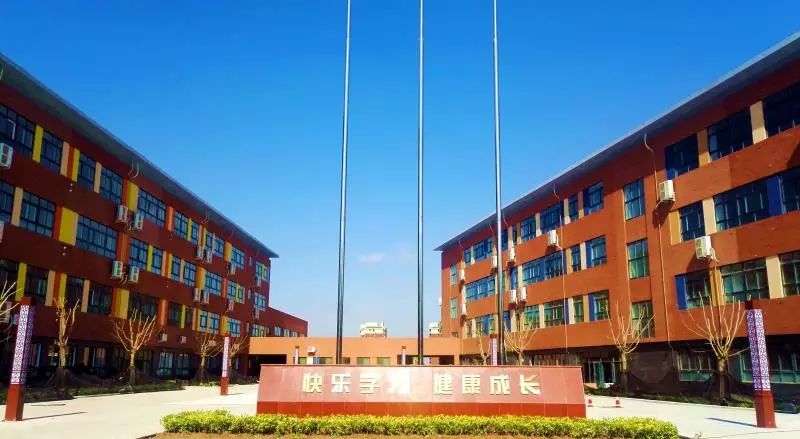 https://mmbiz.qlogo.cn/mmbiz_jpg/zyopOLzNAzuoyJic0RYz0h7kfcAff5SpGM67zw5ExZAcUSv5ibHHBhVXribbmnTUnVHStB9bAJ6C04N8iarqh7W1lw/0
